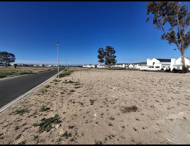 LAND FOR SALE IN BRITANNIA BAY